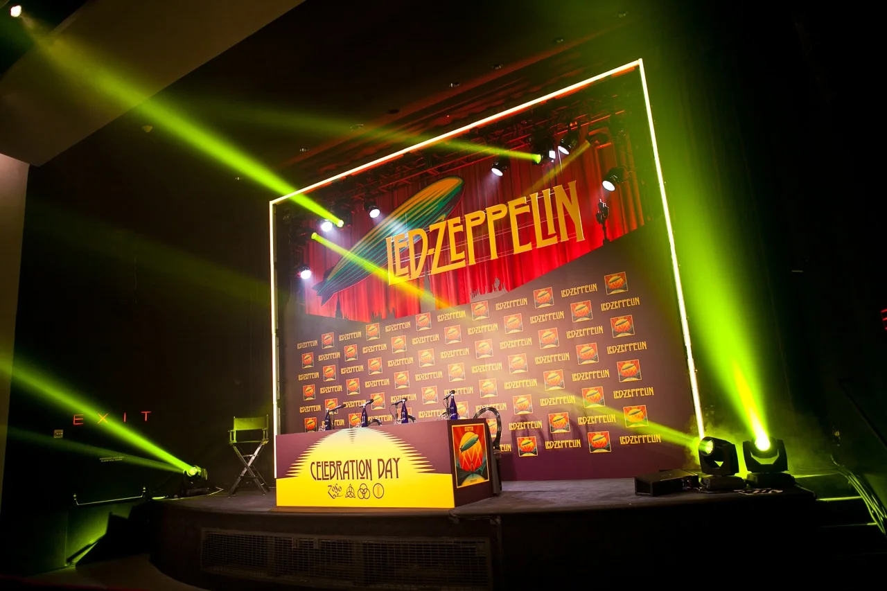 Led Zeppelin コンプリートスタジオレコーディング This legendary 'Led Zeppelin recording console' is up for sale